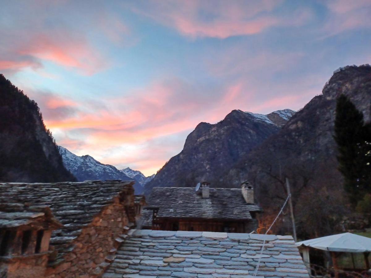 Вилла Ca' Scocc, Antica Casa Di Montagna In Valsesia Mollia Экстерьер фото