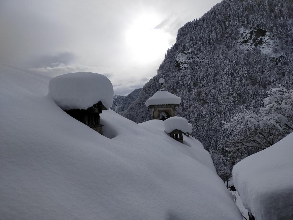 Вилла Ca' Scocc, Antica Casa Di Montagna In Valsesia Mollia Экстерьер фото